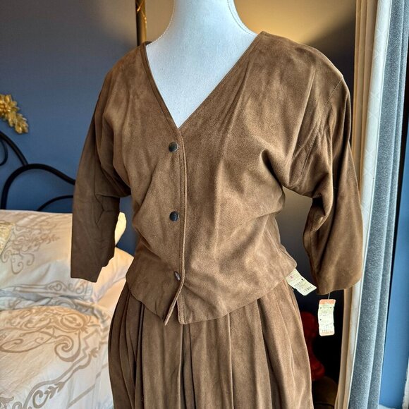 NWT Vintage 70s Margaret Godfrey for Bagatelle Brown Suede Shirt and Skirt Set - Picture 6 of 16
